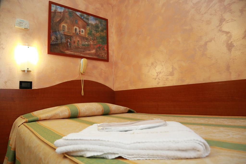 Hotel Dore Мілан Екстер'єр фото