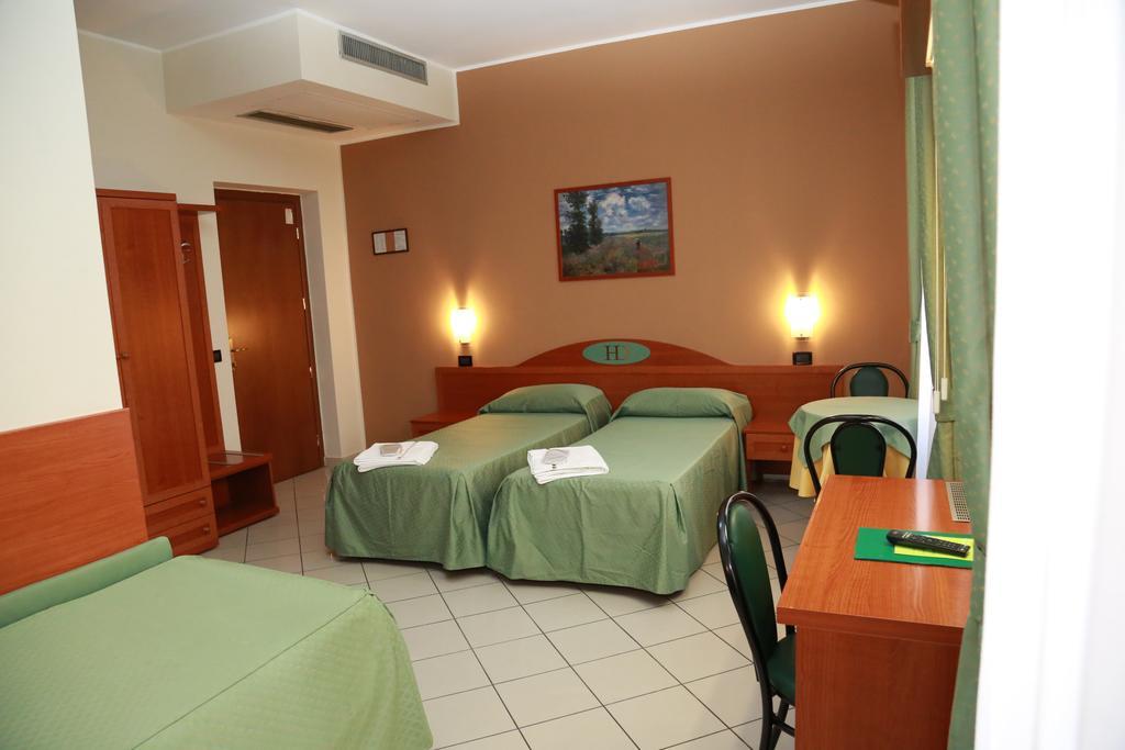 Hotel Dore Мілан Екстер'єр фото