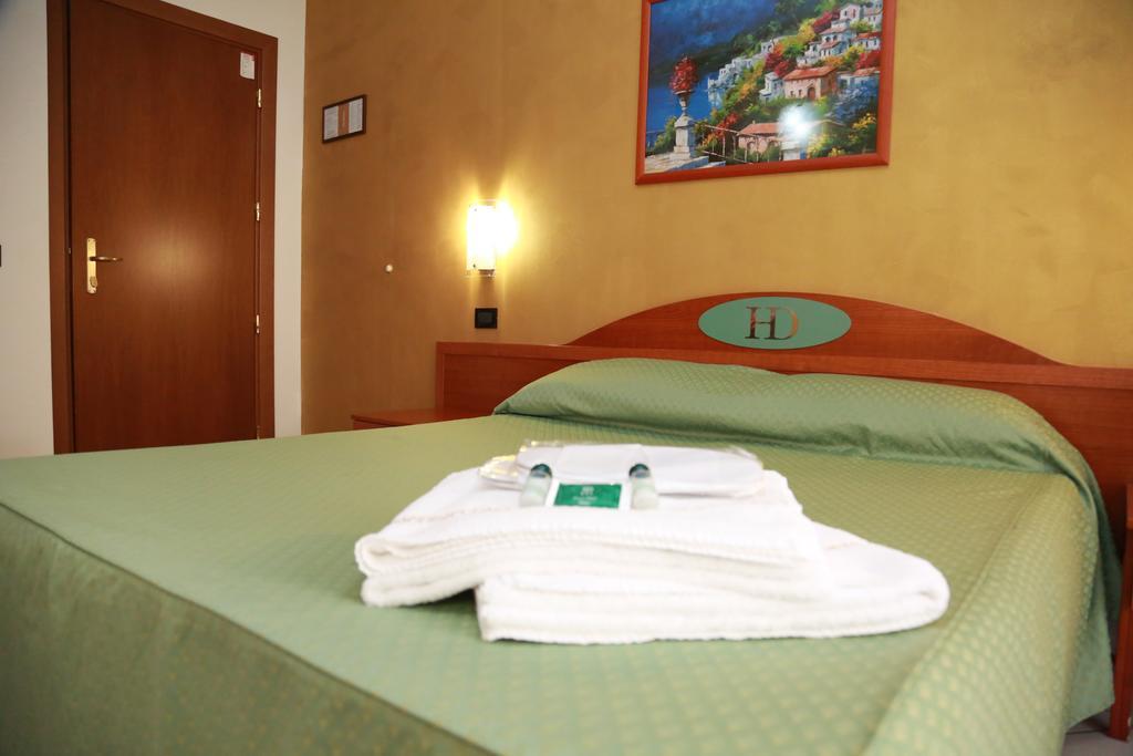Hotel Dore Мілан Екстер'єр фото