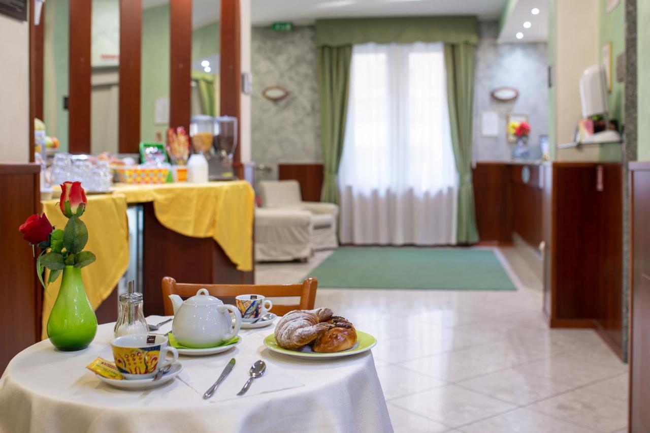 Hotel Dore Мілан Екстер'єр фото