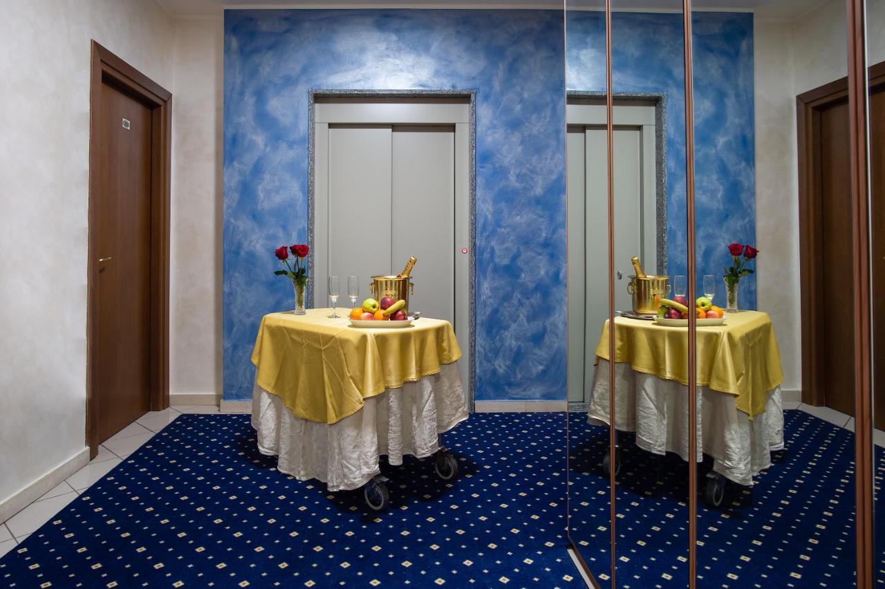 Hotel Dore Мілан Екстер'єр фото