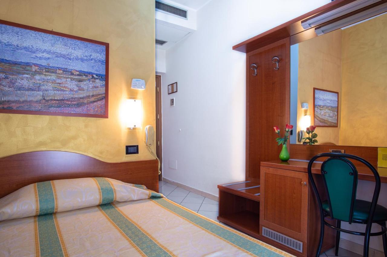 Hotel Dore Мілан Екстер'єр фото